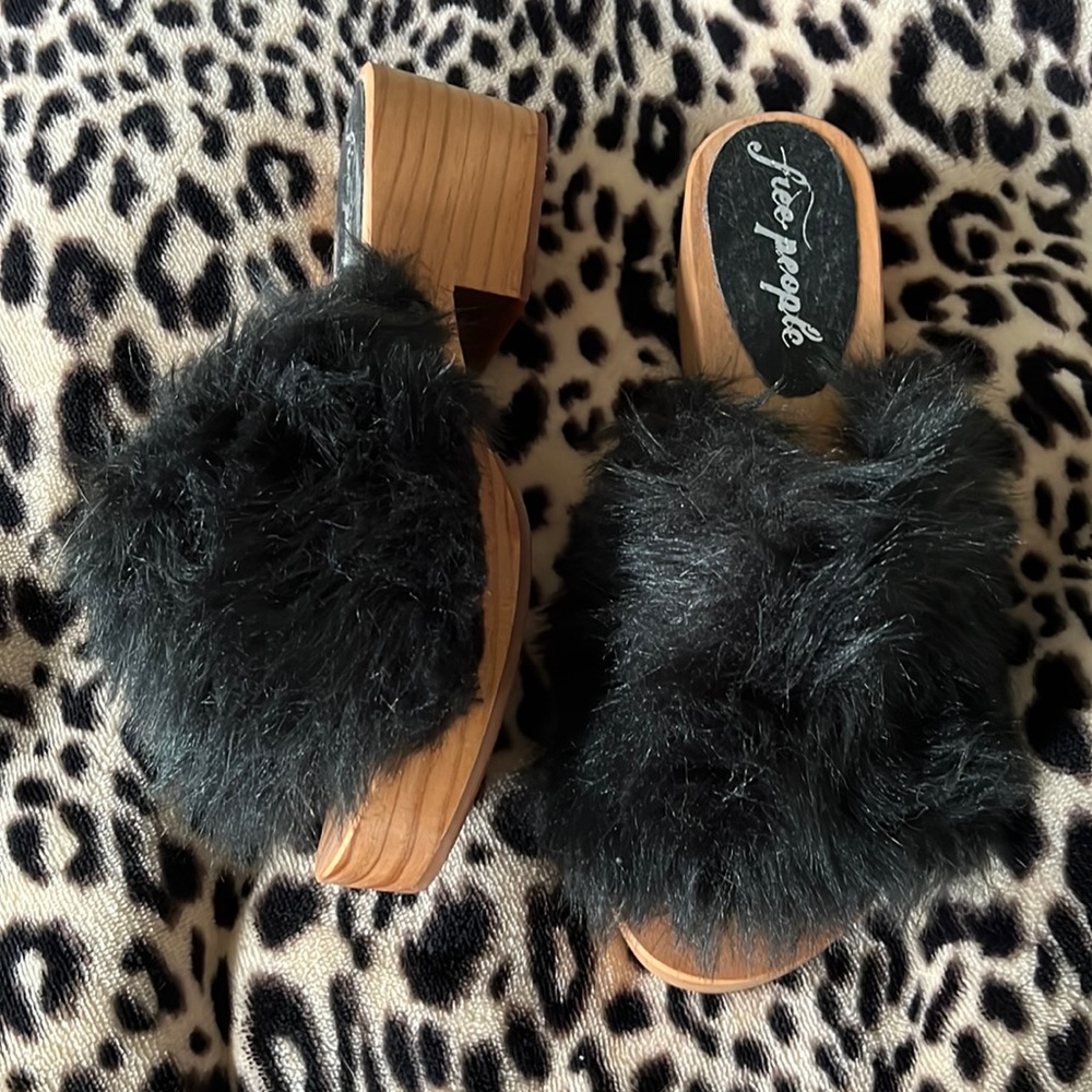 nwot free people furry mules